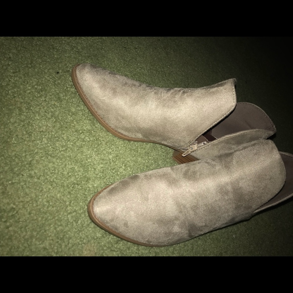 Ankle boots
